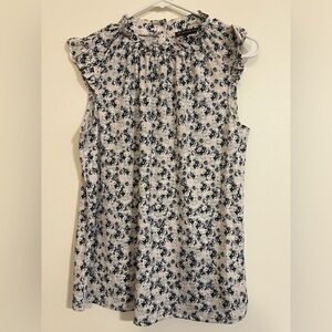 Adrianna Pappell Women’s Cream Sleeveless Top Size Medium Printed Ruffle Neck